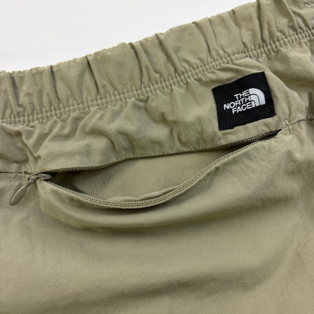 The North Face Stow Hiking Shorts Womens XL Khaki Green Nylon Outdoor Utility - Picture 7 of 12